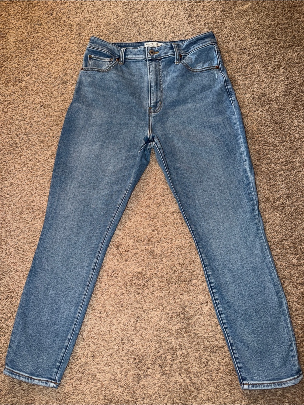 Abercrombie & Fitch Curve Love The Super Skinny Ankle High Rise Jeans size 31S